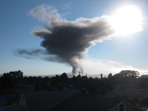 Chevron Refinery Explosion 20120806+image01